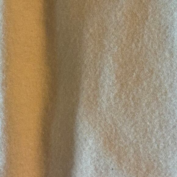 Lands' End Heavy Brushed Cotton Button-Up - L | "Butter Yellow" Flannel-Soft - Picture 6 of 9